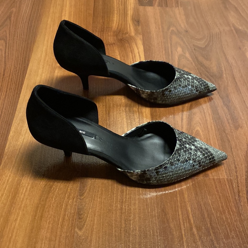 NWOT Zara contrasting kitten heels shoes